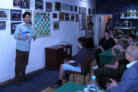 Divno veče posvećeno Talju u Šah klubu Beograd